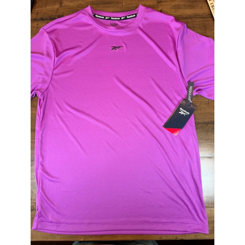 Reebok Kids Pink Activewear T-Shirt Short Sleeve Crew Neck Logo Size Medium